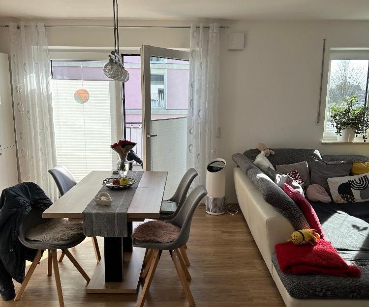 Ingolstadt Oberhaunstadt, schöne 5 Zimmerwohnung über 2 Stockwerke